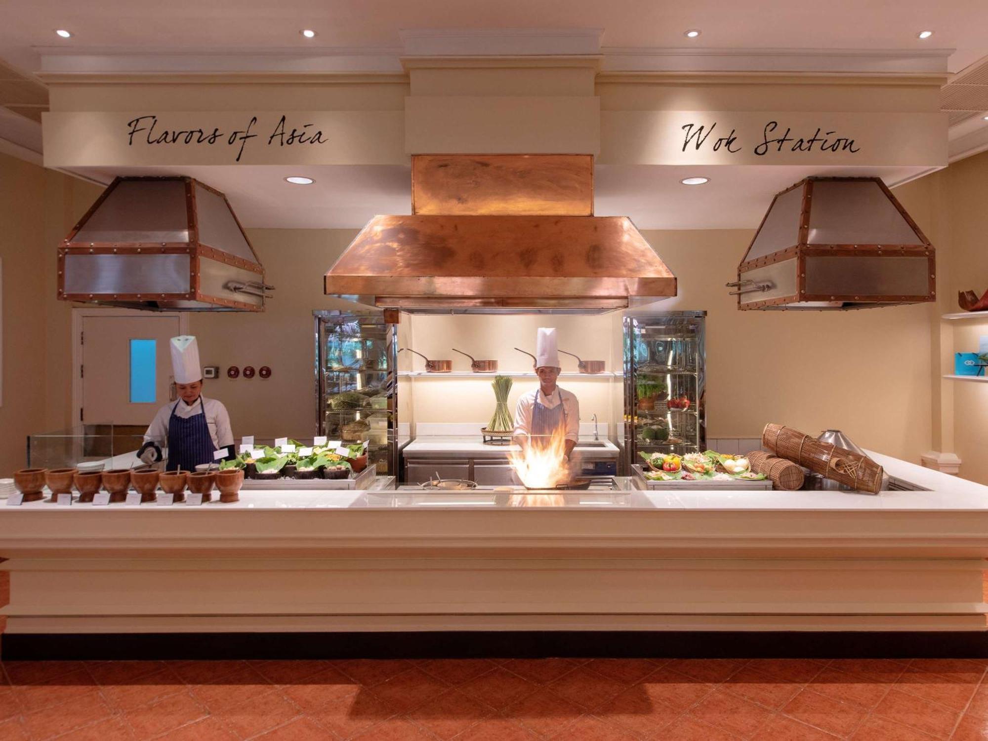 Sofitel Angkor Phokeethra Golf & Spa Resort Siem Reap Ngoại thất bức ảnh